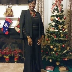 Meet your Posher, Myra